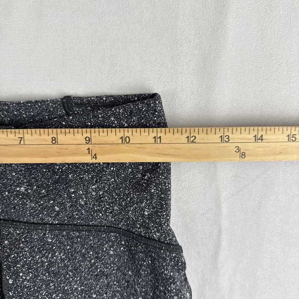 Lululemon Shorts Womens 4 Train Times 6" Luminesce Splatter White Black Gray - Picture 3 of 9